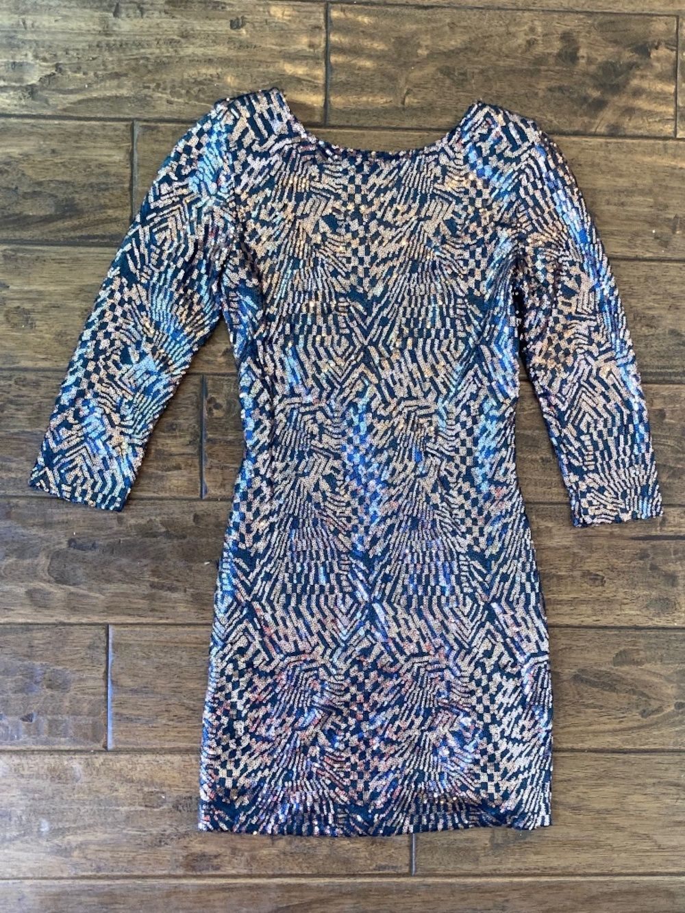 Rubber Ducky Productions 3/4 Sleeve Plunge Back Sequin Mini Dress Small